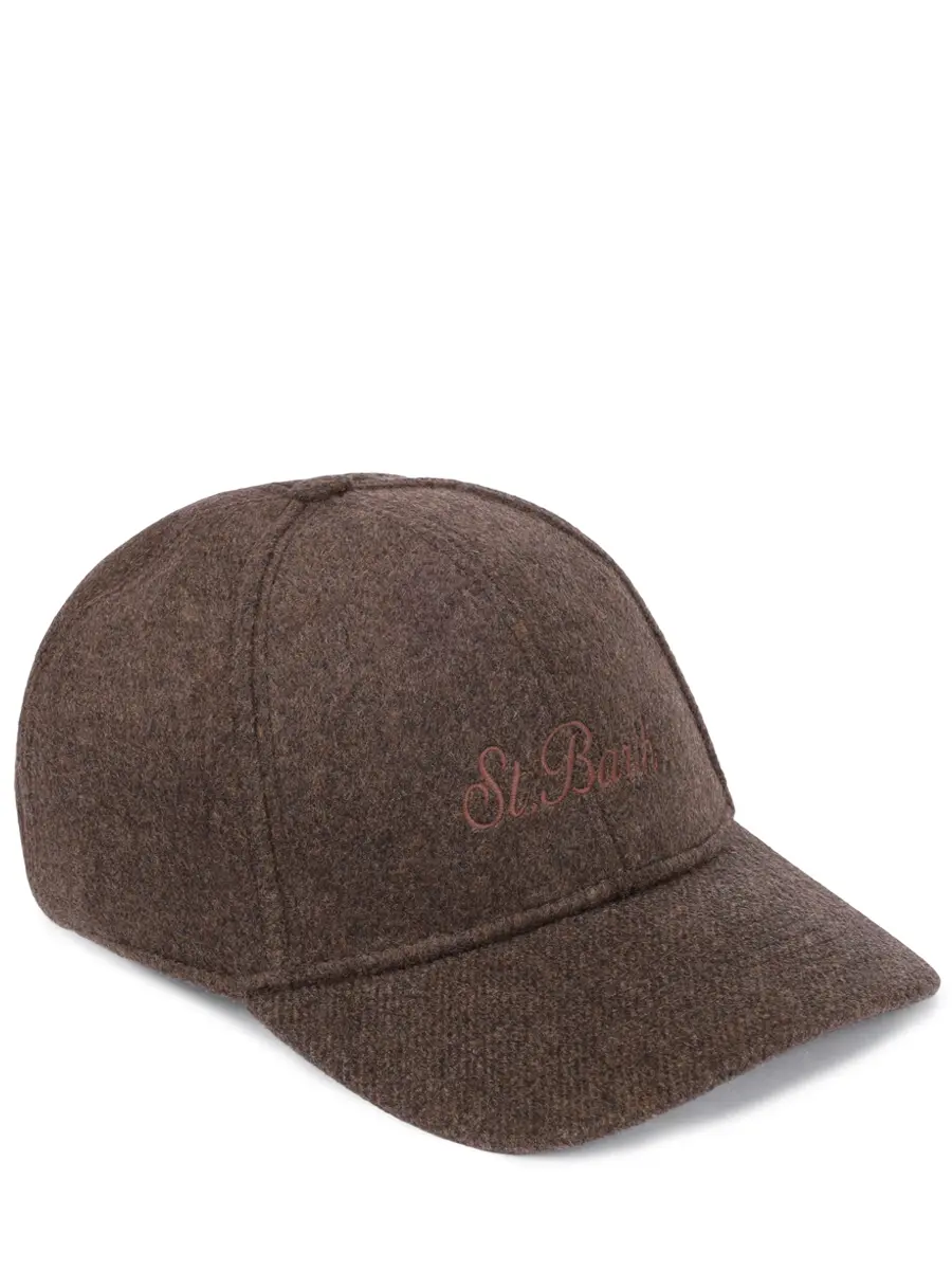 Бейсболка с логотипом