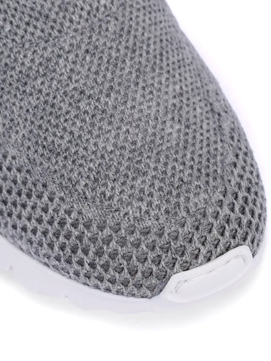 Кроссовки текстильные