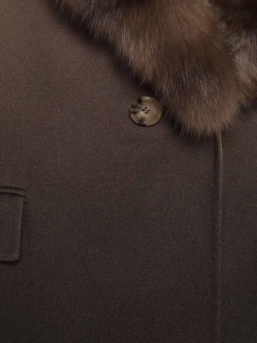 Пальто кашемировое с мехом соболя