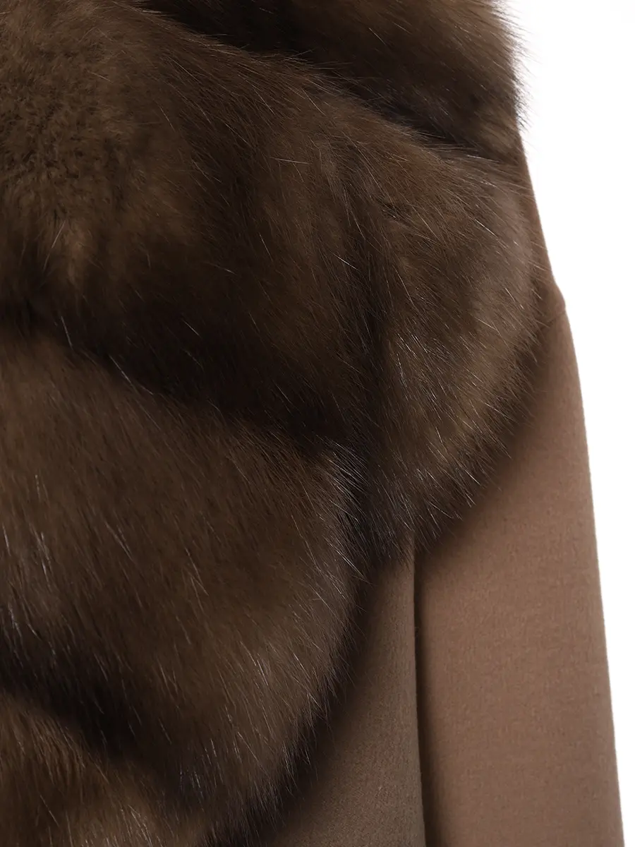 Пальто кашемировое с мехом соболя