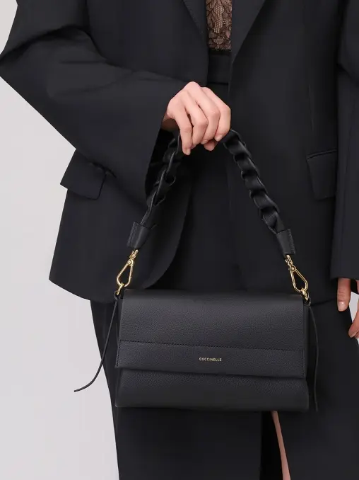 Сумка кожаная Boheme Grana Double COCCINELLE