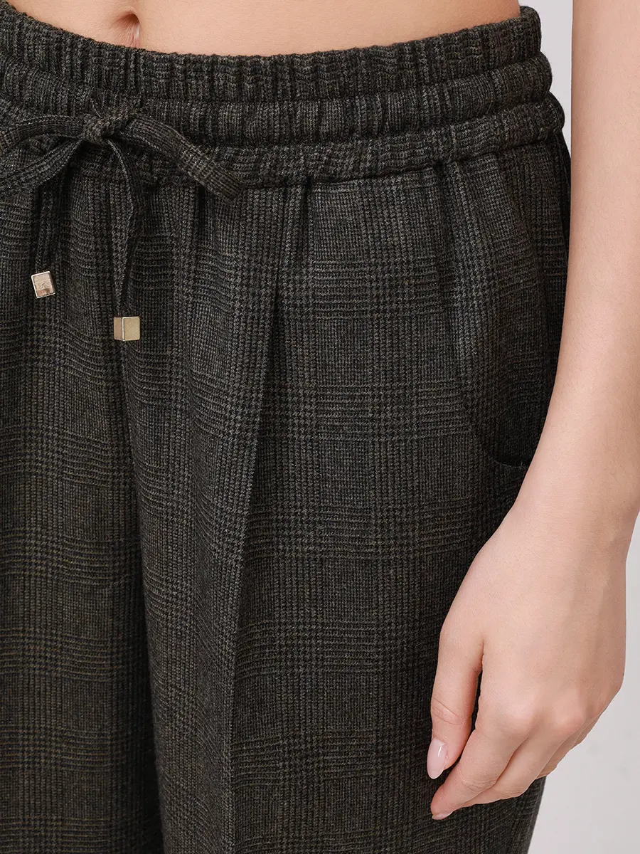 Брюки шерстяные