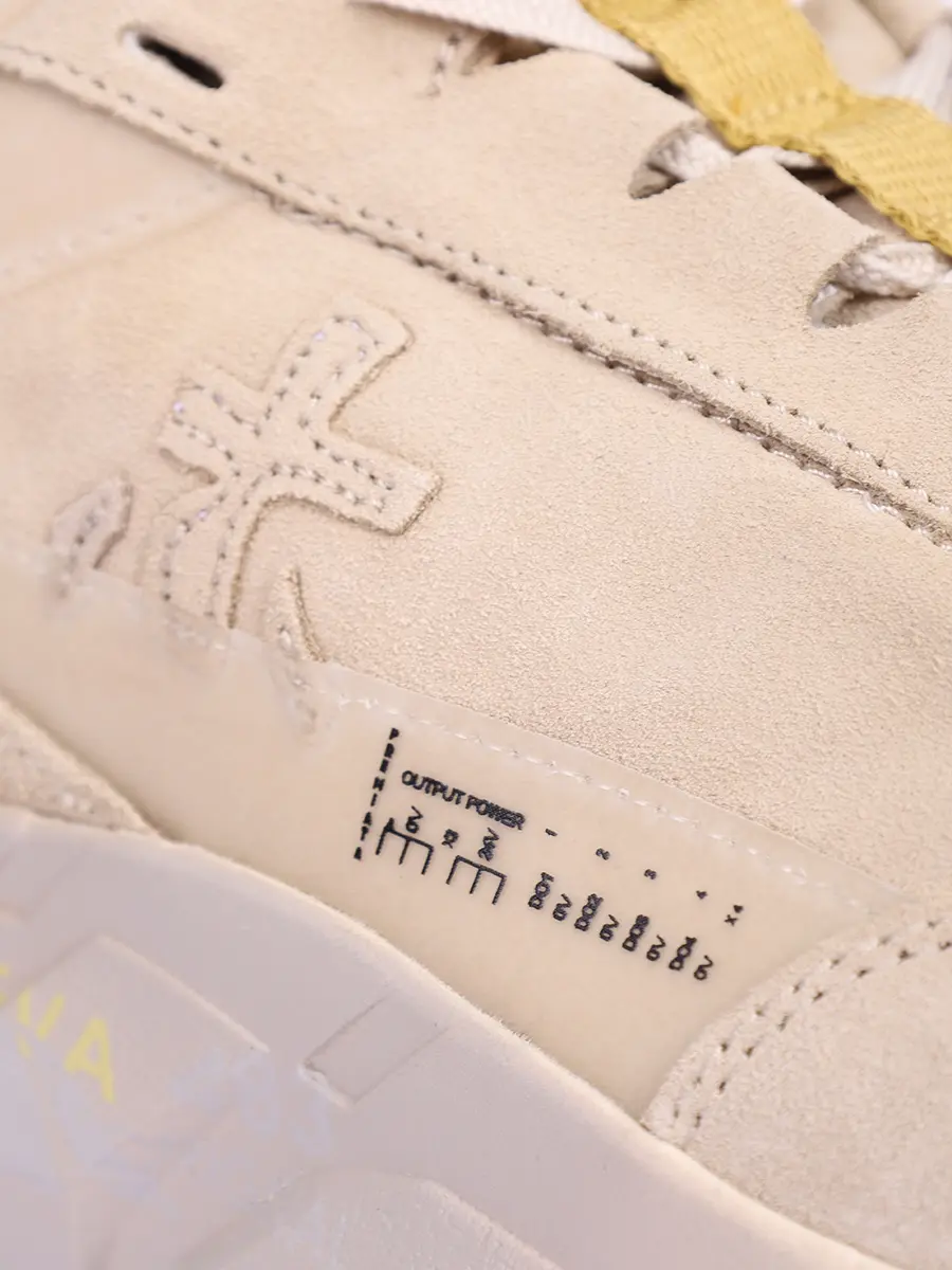 Кроссовки замшевые на меху Devind