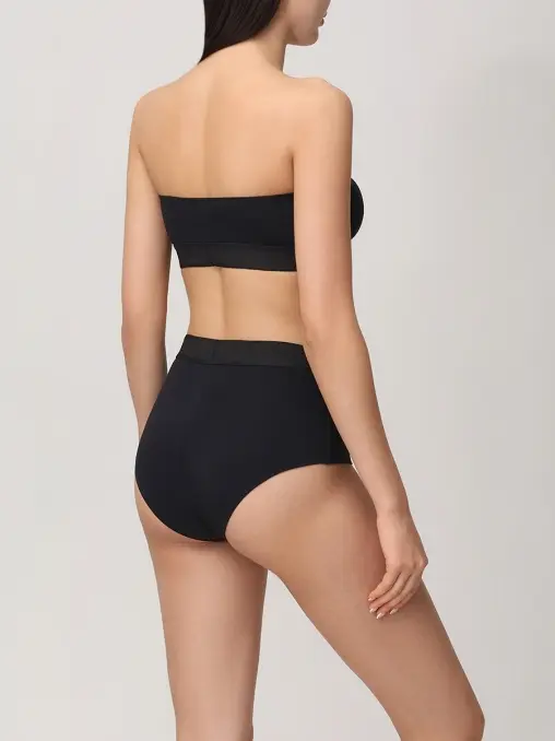 Бандо из модала TOM FORD