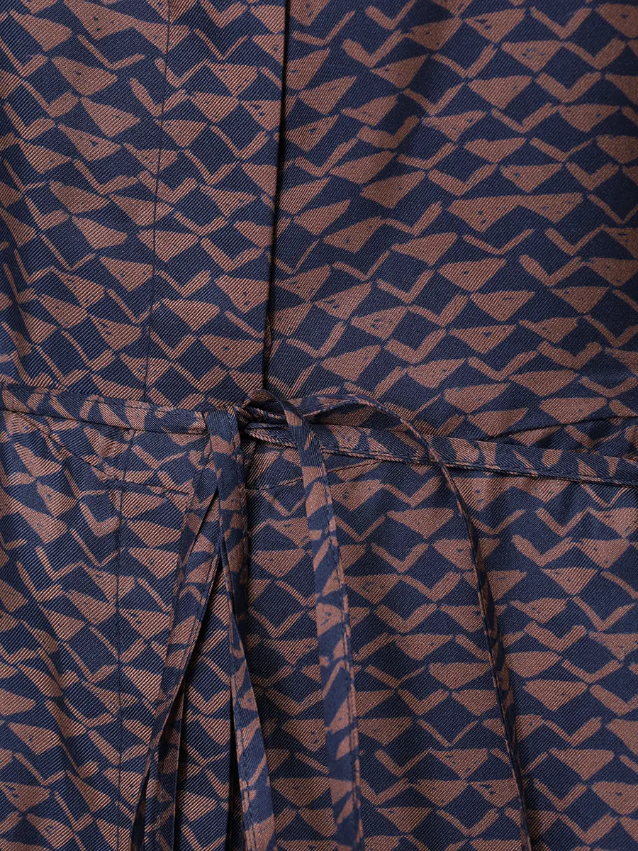 Платье шелковое