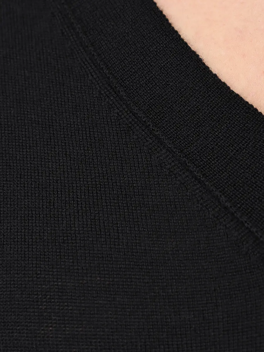 Пуловер шерстяной