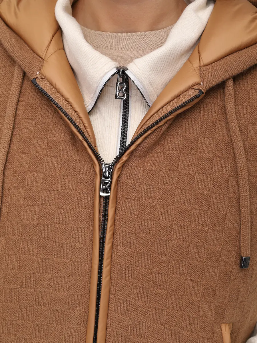 Жилет шерстяной