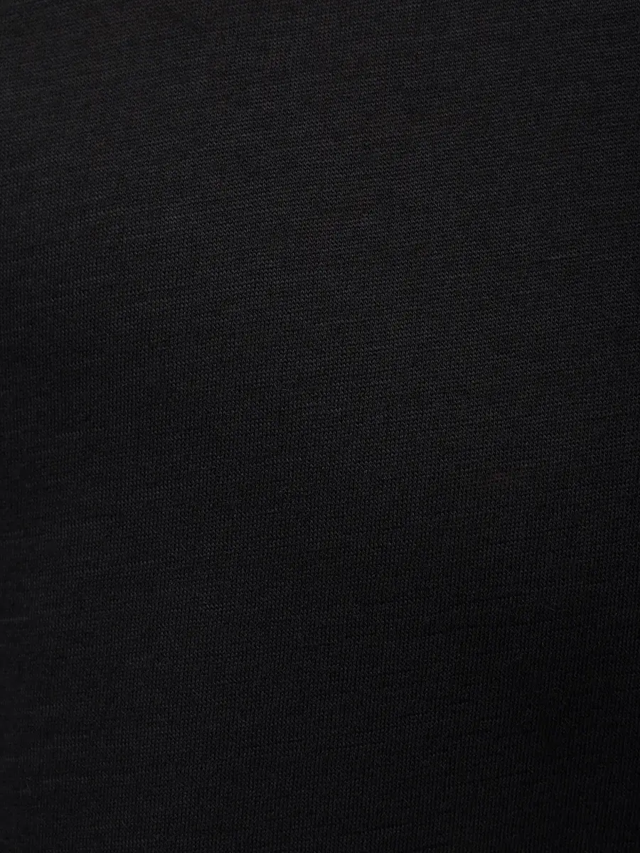 Футболка из шерсти