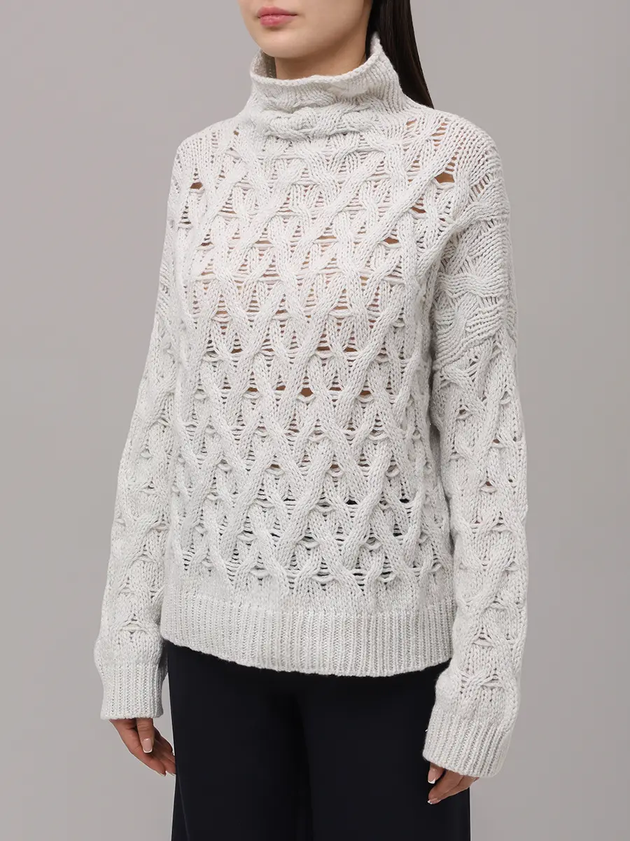 Свитер шерстяной