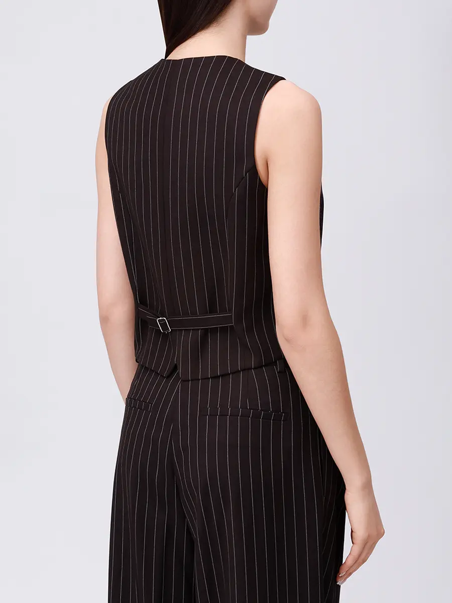 Жилет в полоску