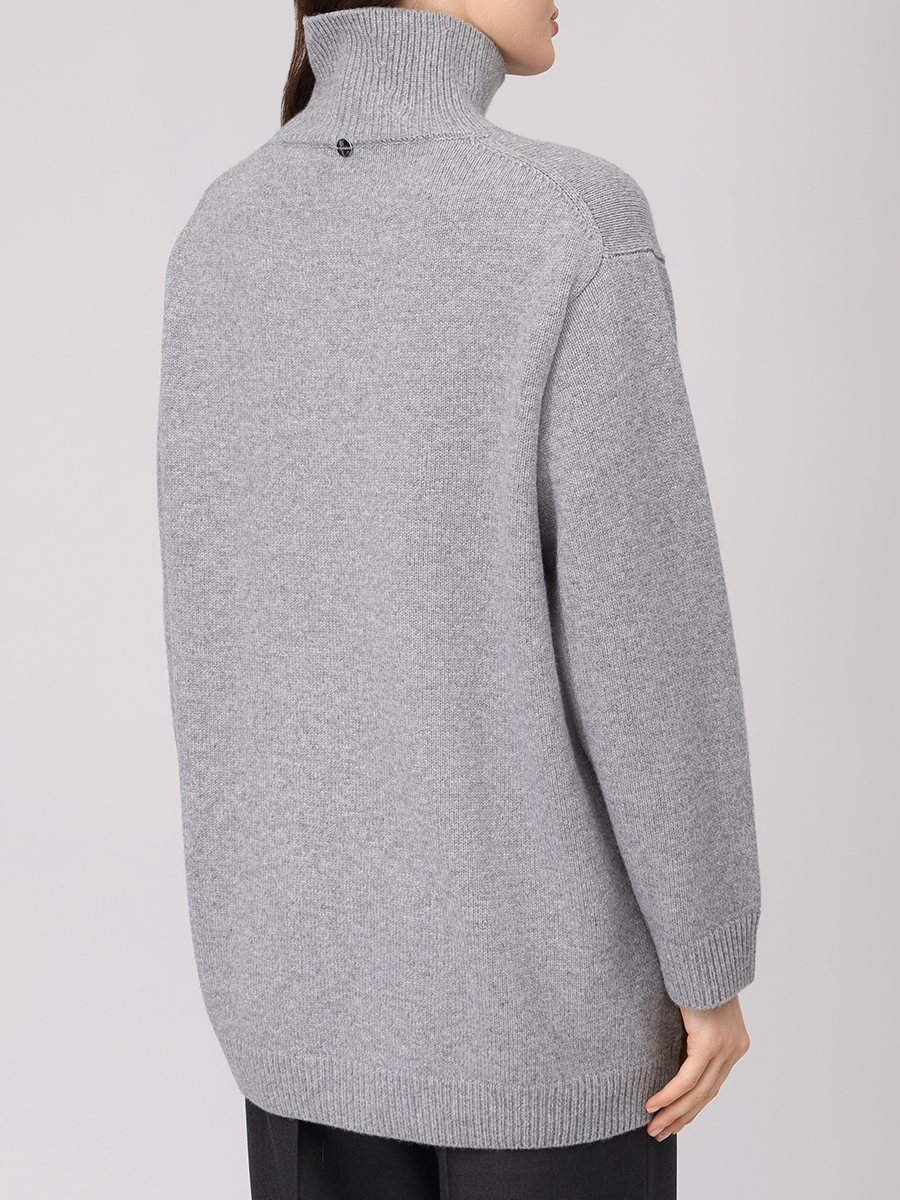 Свитер шерстяной