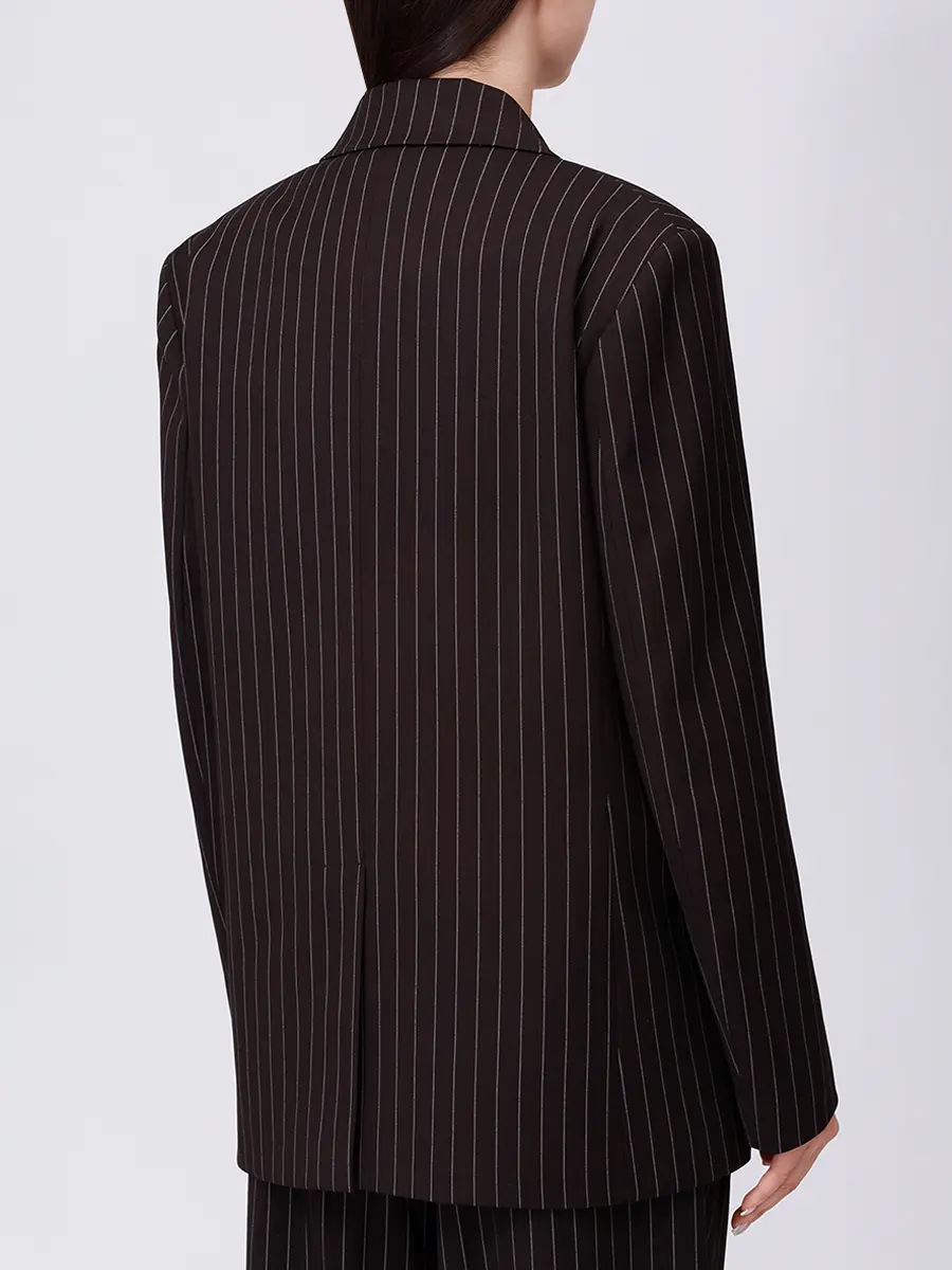 Пиджак в полоску