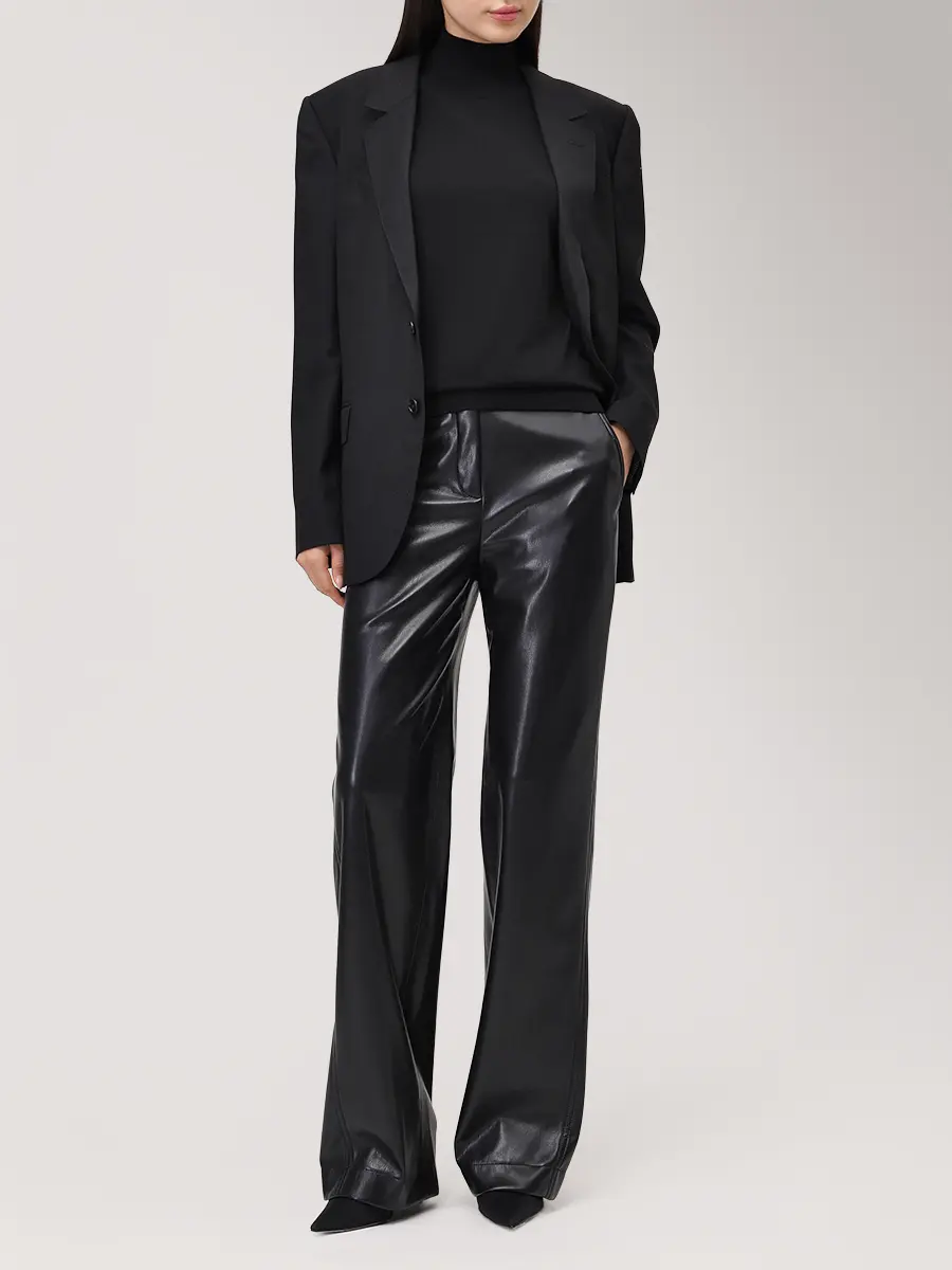 Брюки из экокожи