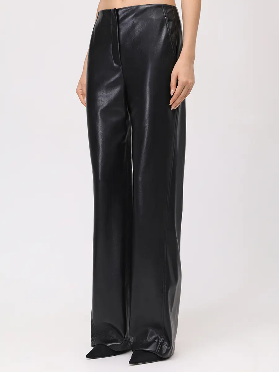 Брюки из экокожи