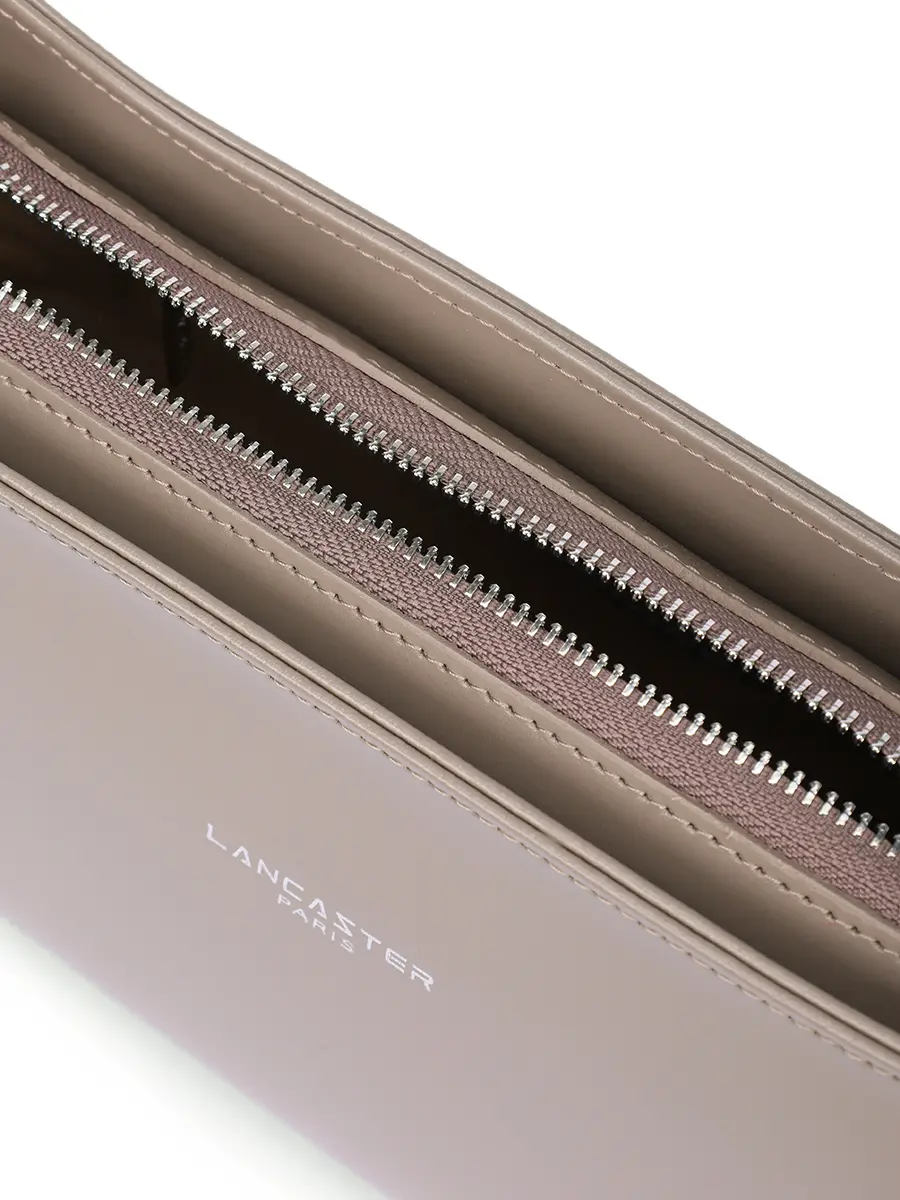 Сумка кожаная