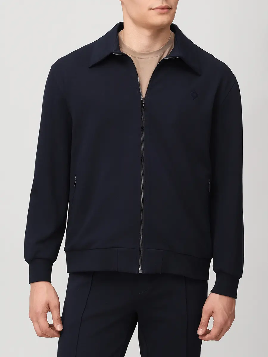 Костюм с шёлком Ватаным