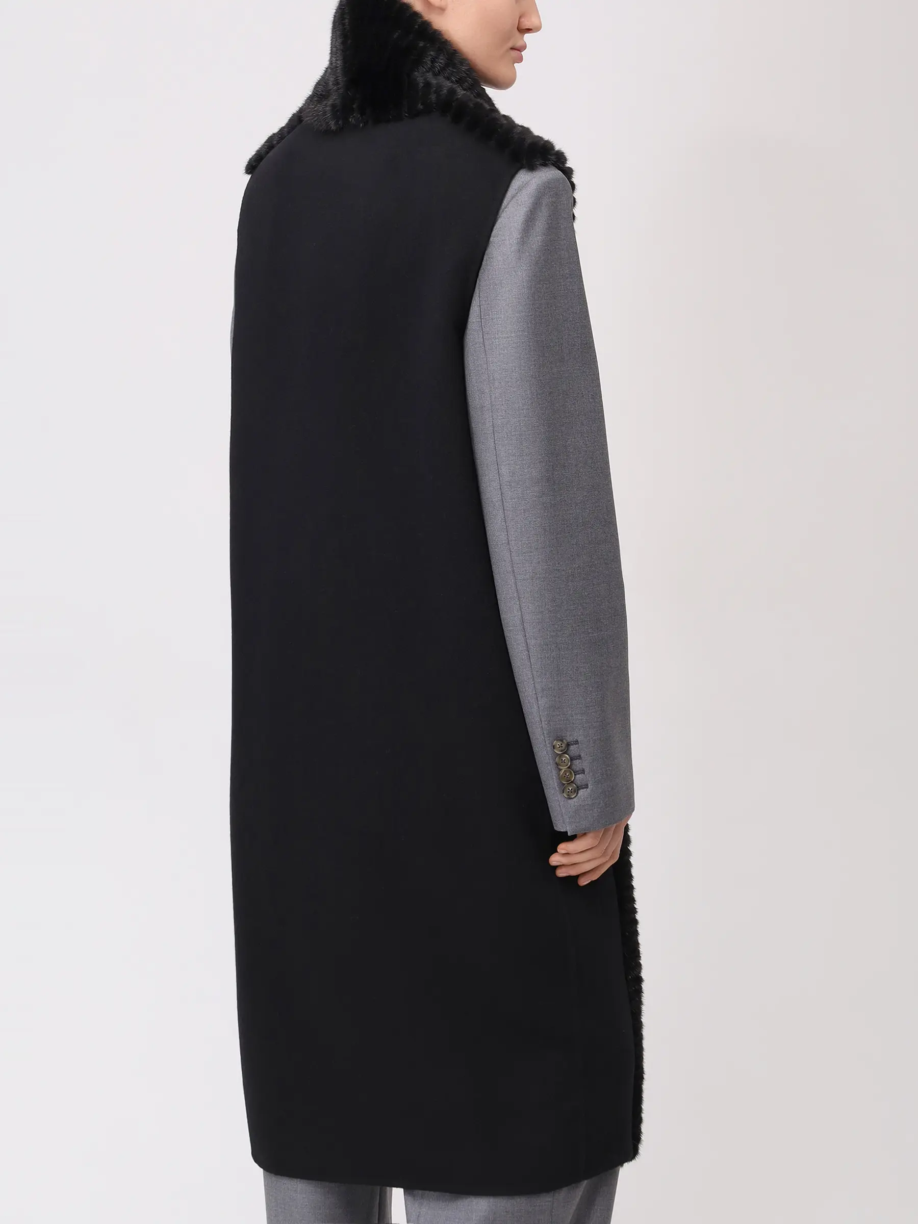 Жилет шерстяной с мехом норки