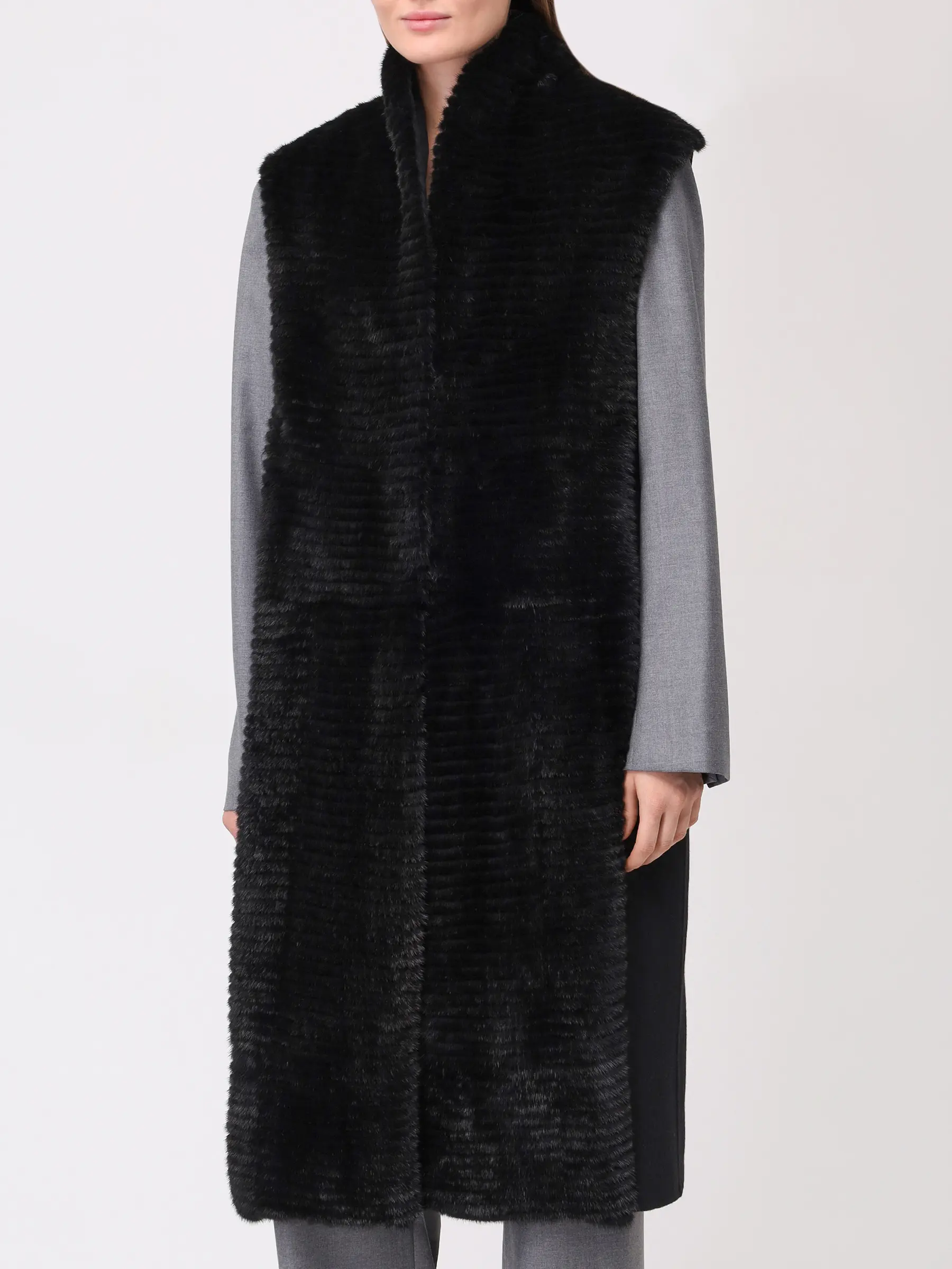 Жилет шерстяной с мехом норки