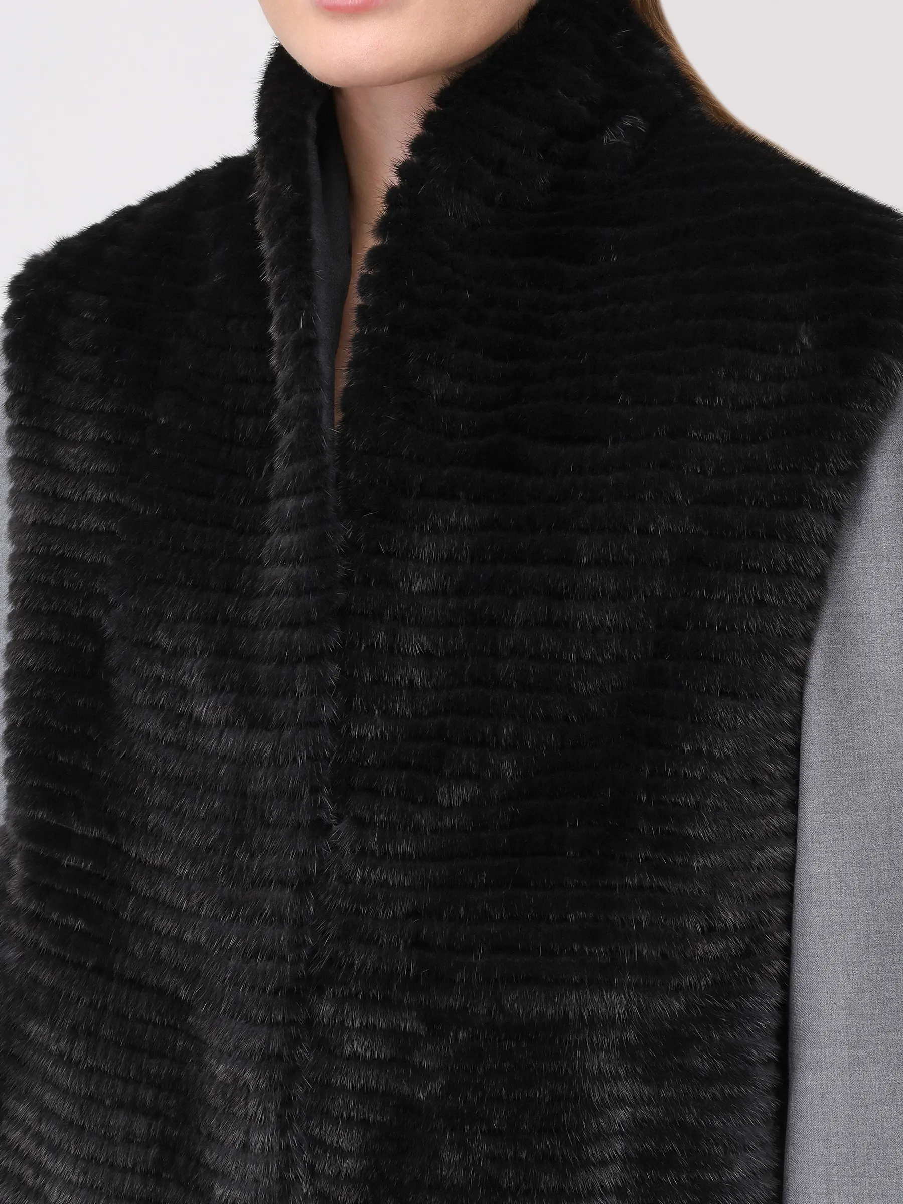 Жилет шерстяной с мехом норки