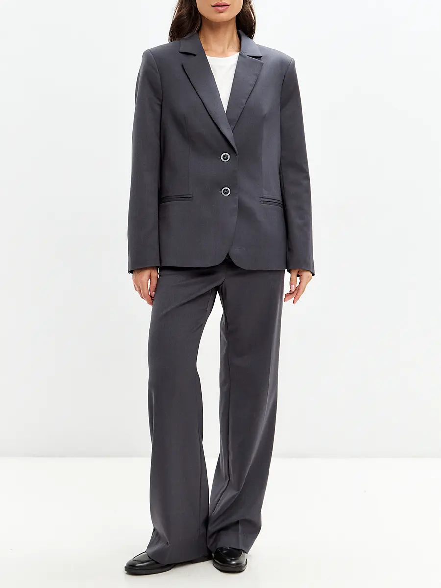 Костюм однотонный