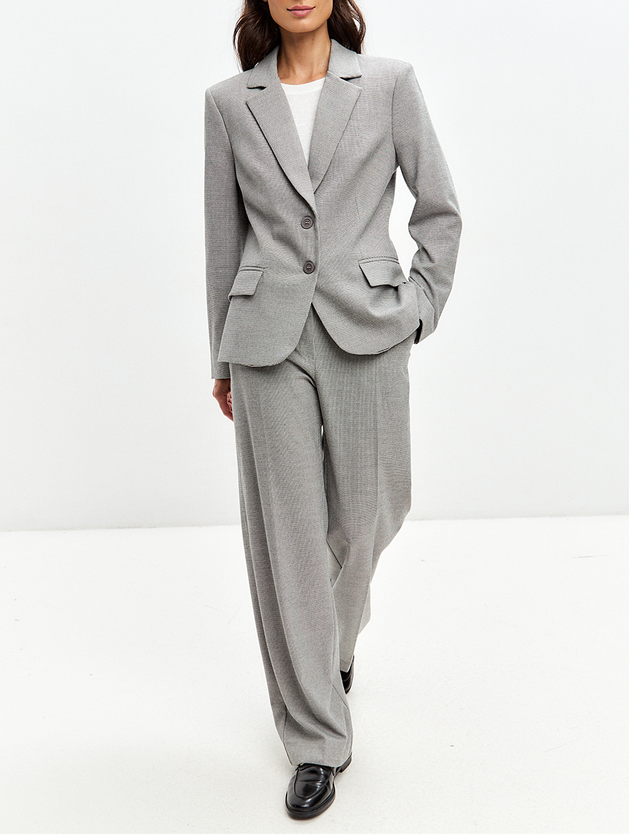 Костюм однотонный