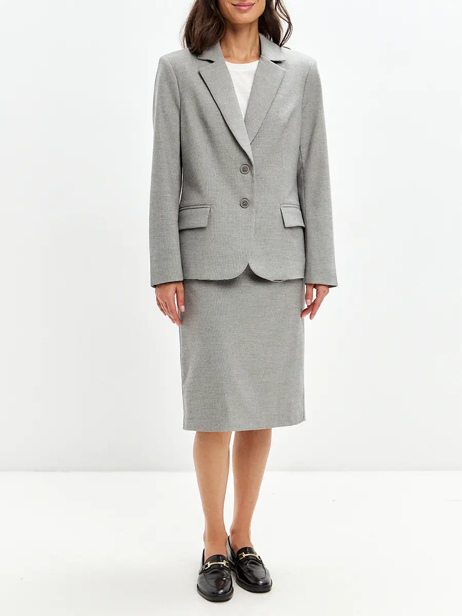 Костюм однотонный