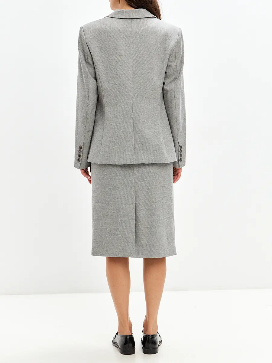 Костюм однотонный