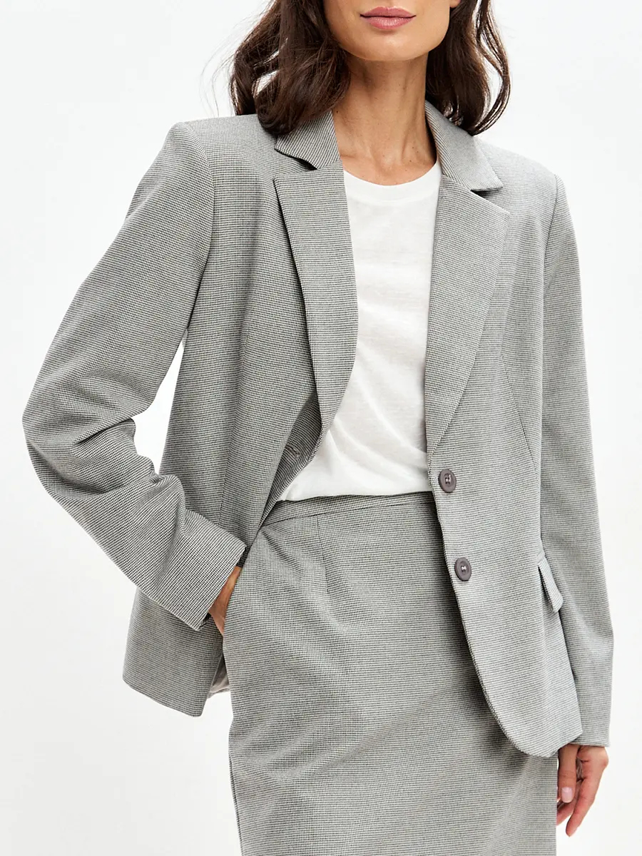 Костюм однотонный