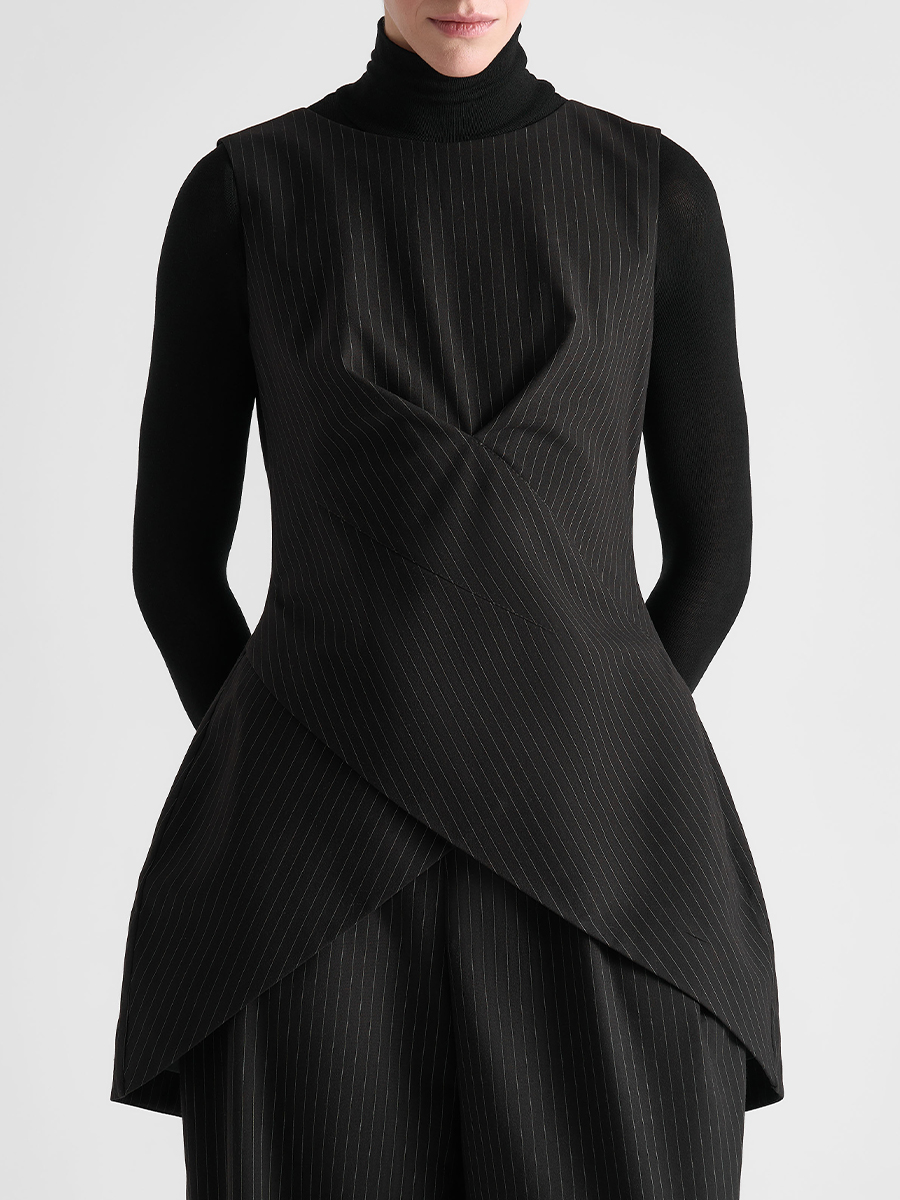 Топ с баской