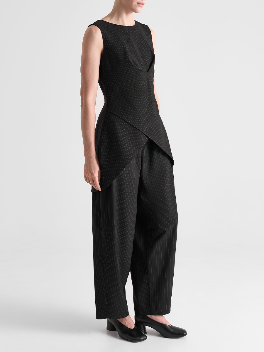 Топ с баской