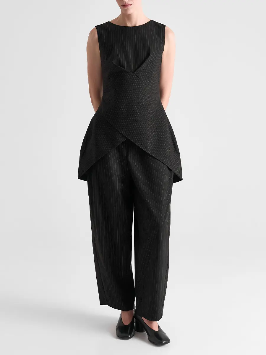 Топ с баской