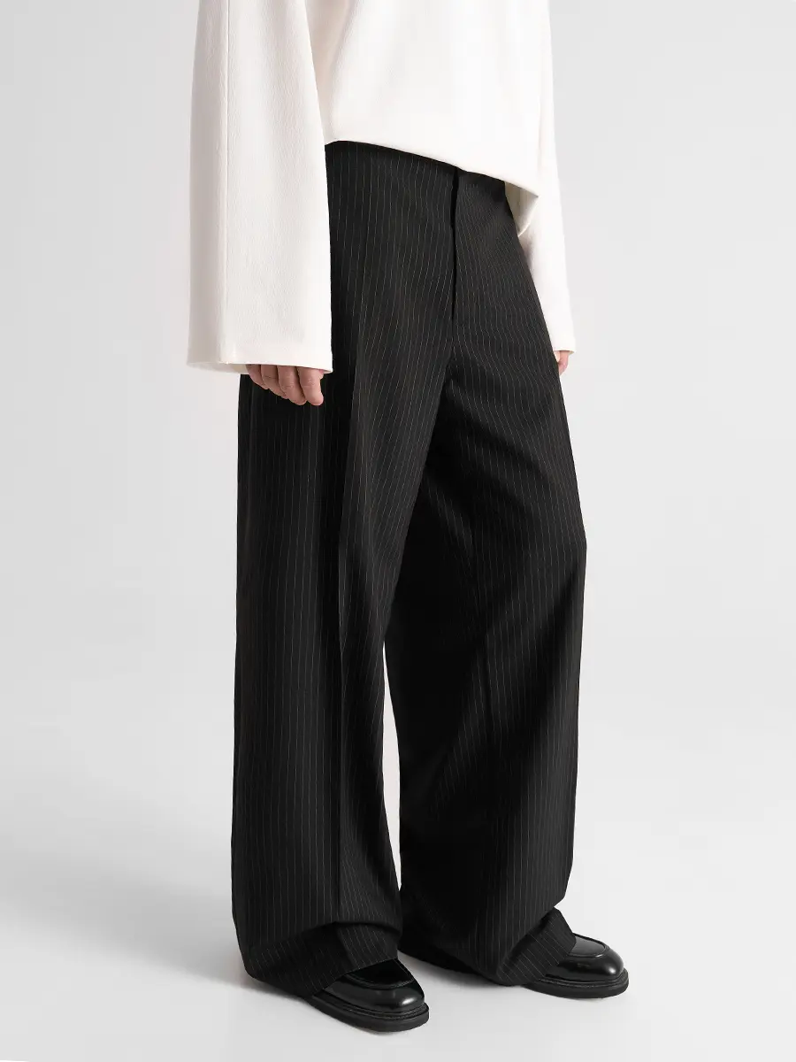 Брюки в полоску