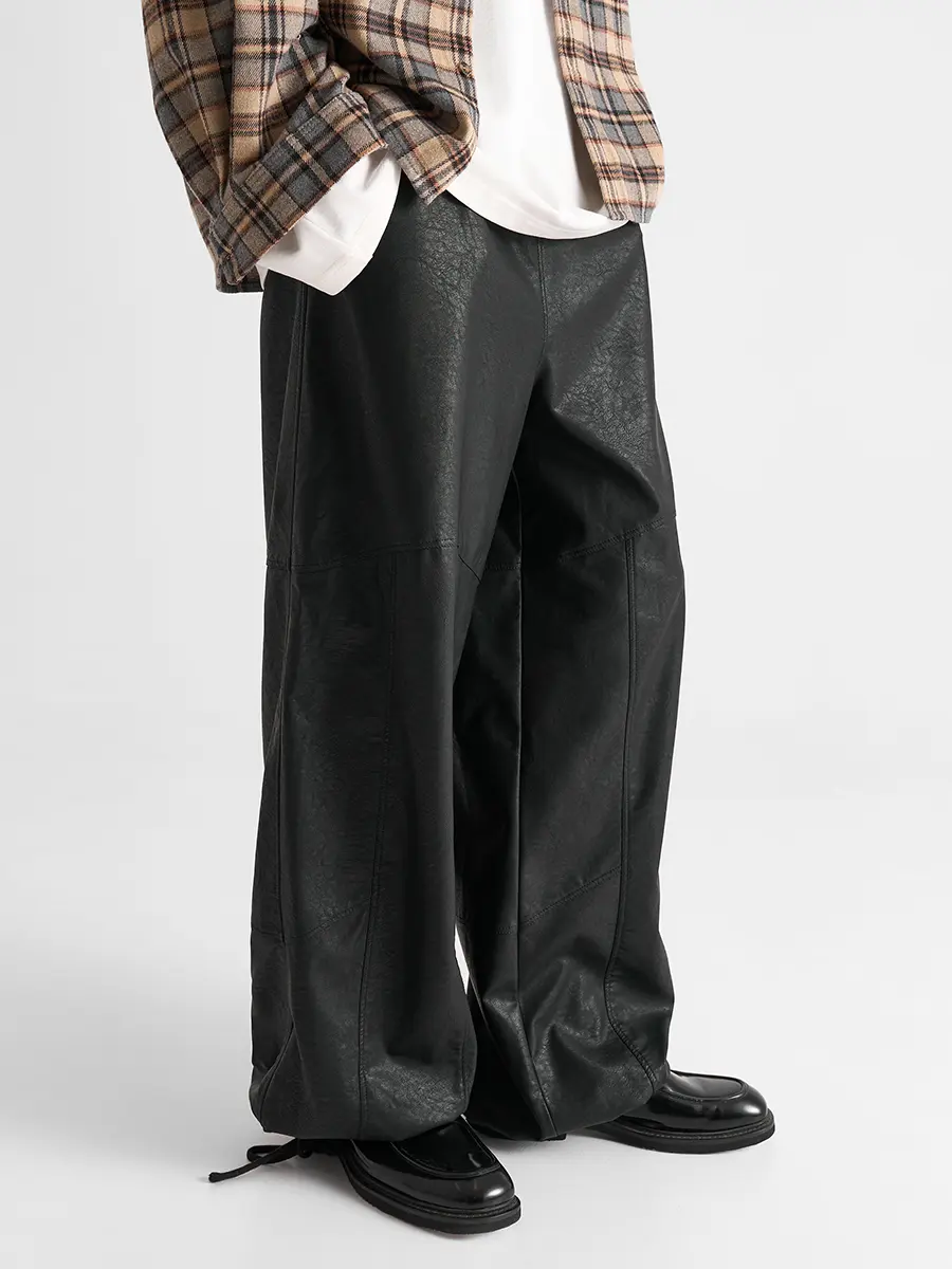 Брюки из экокожи