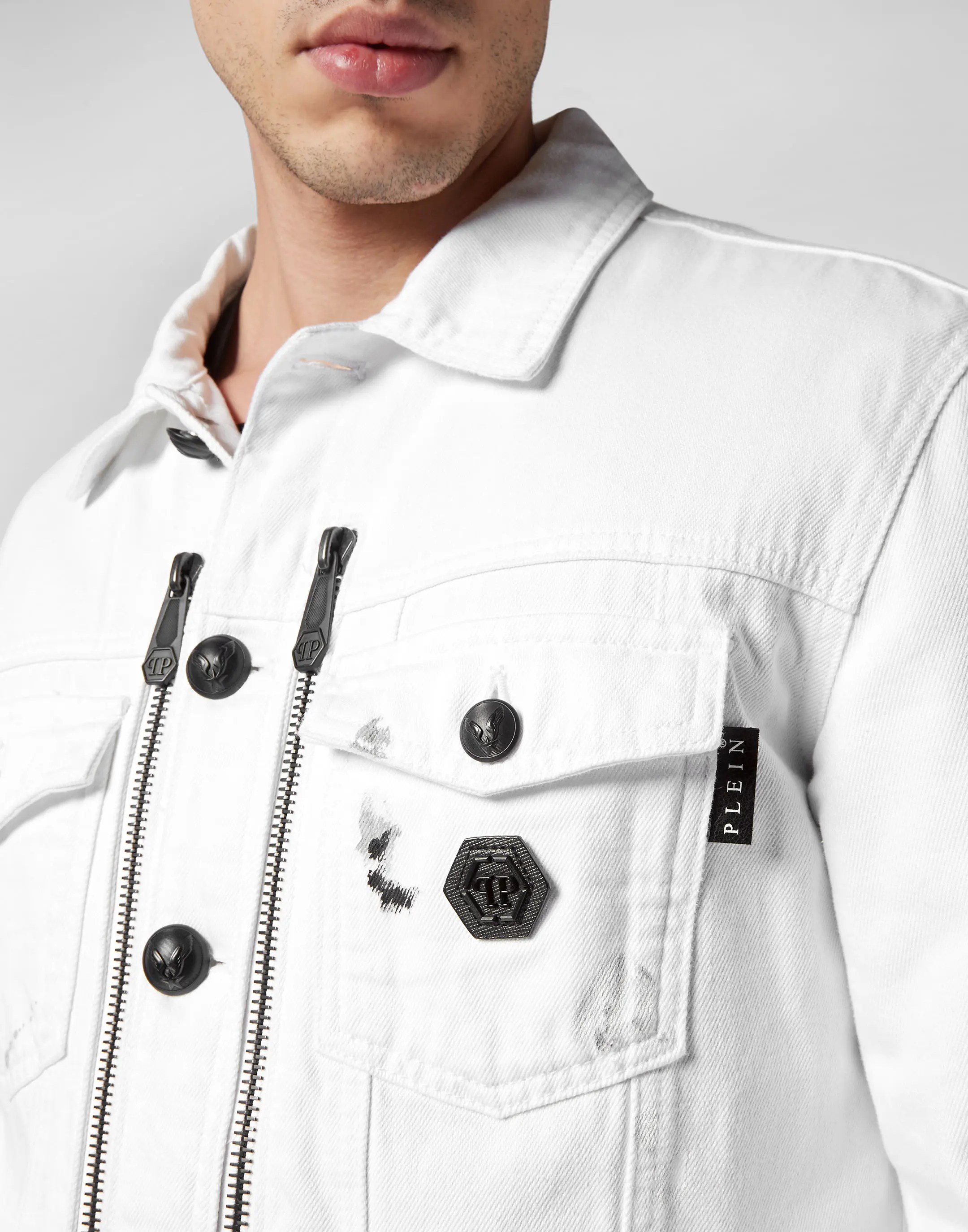 Куртка джинсовая