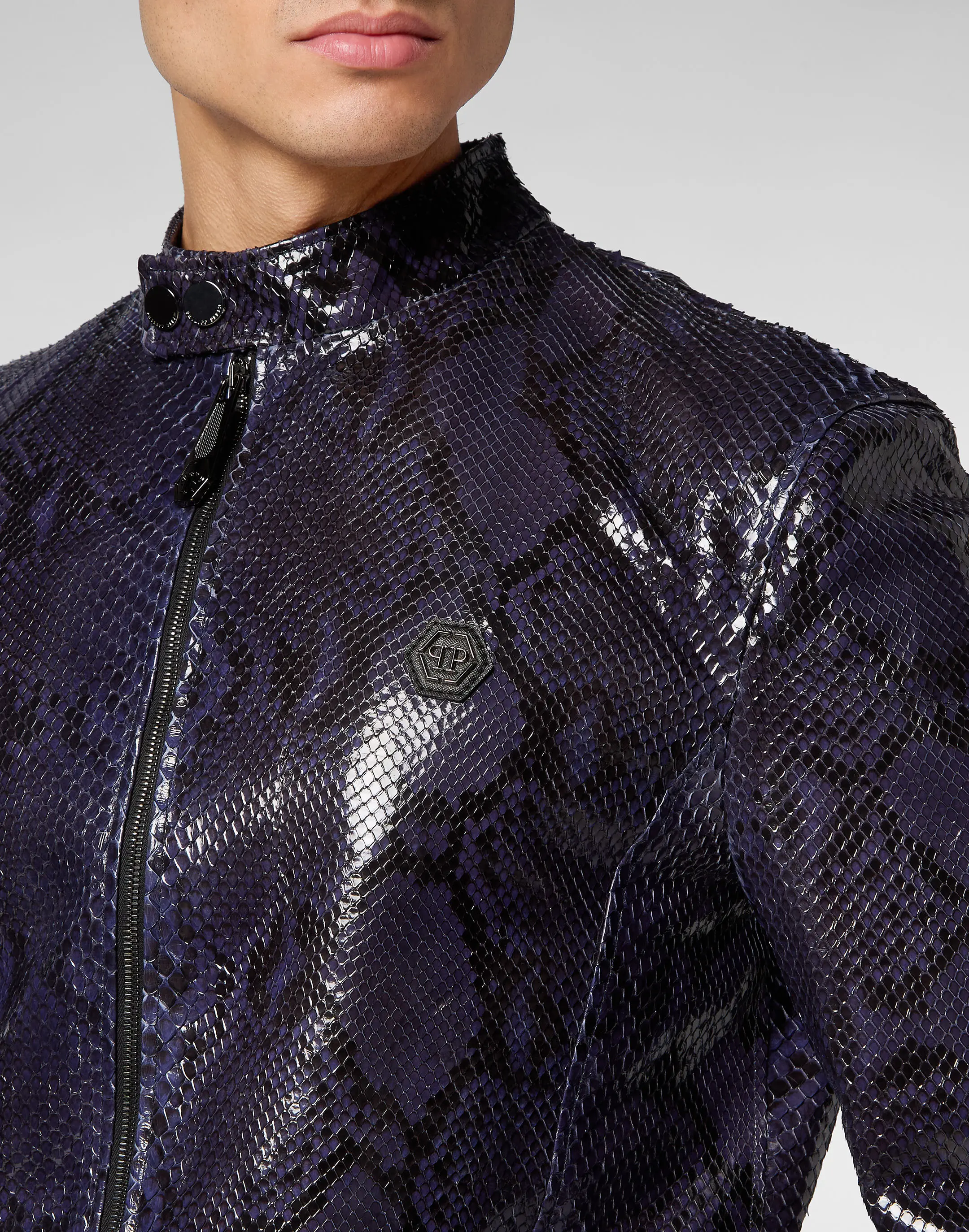 Куртка кожаная