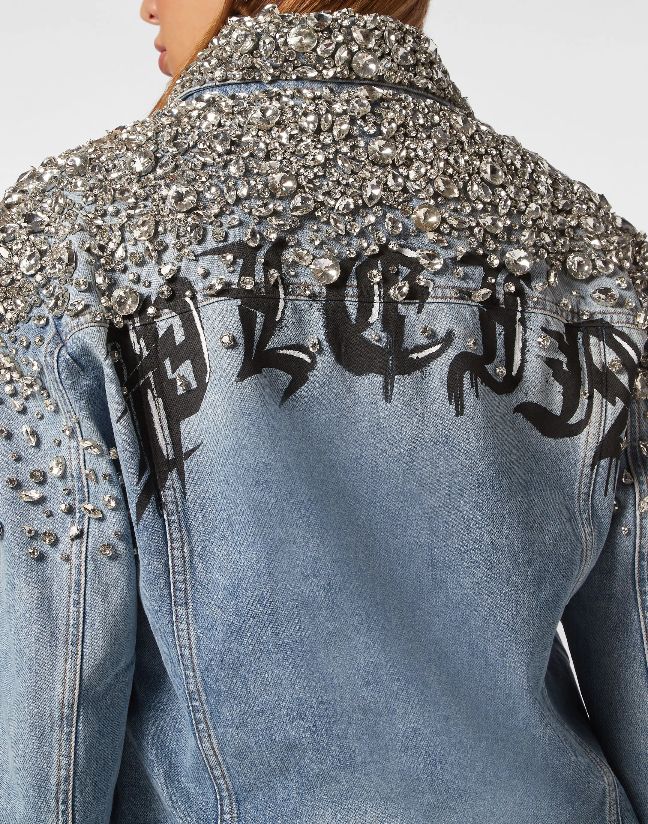 Куртка джинсовая