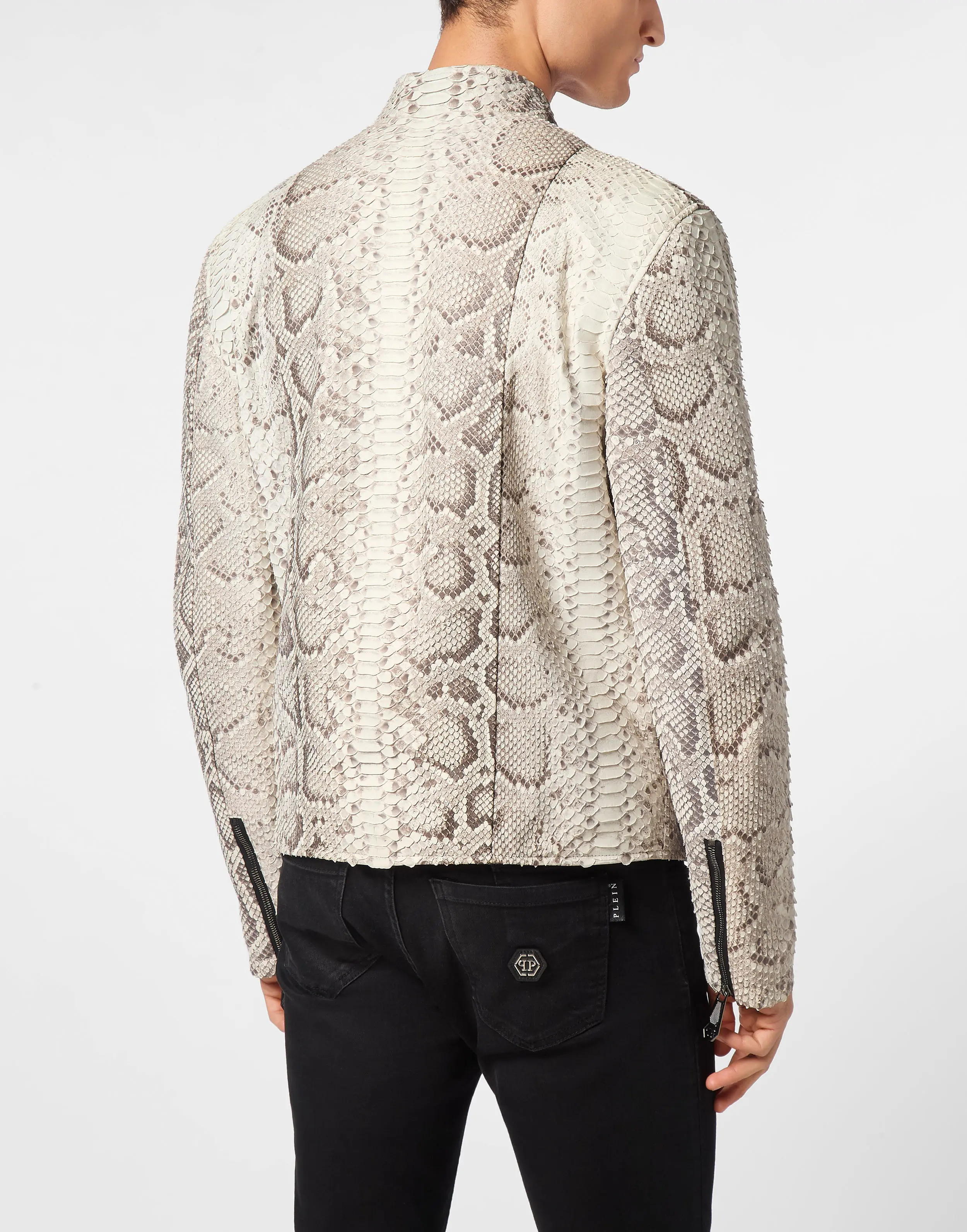 Куртка кожаная