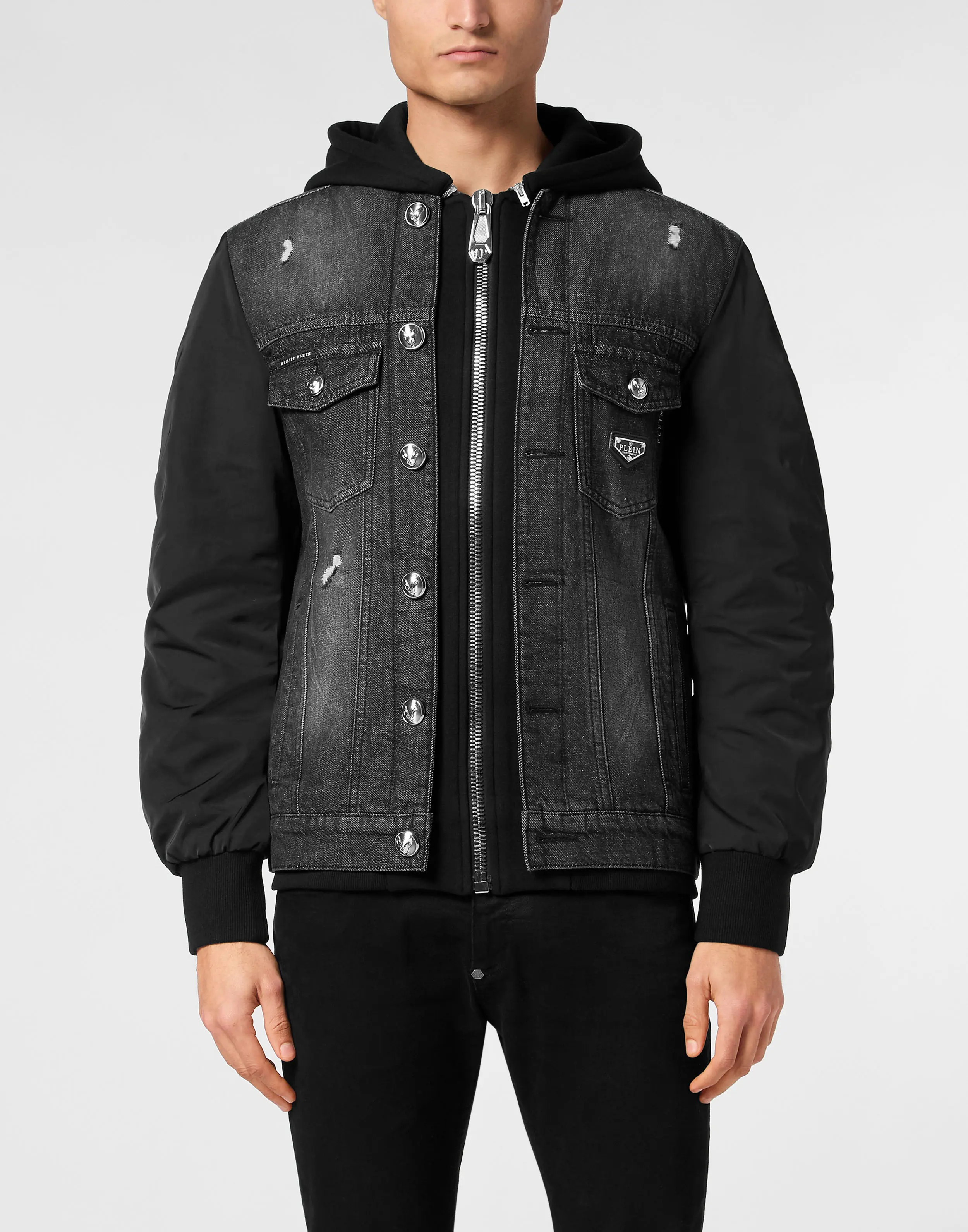 Куртка джинсовая