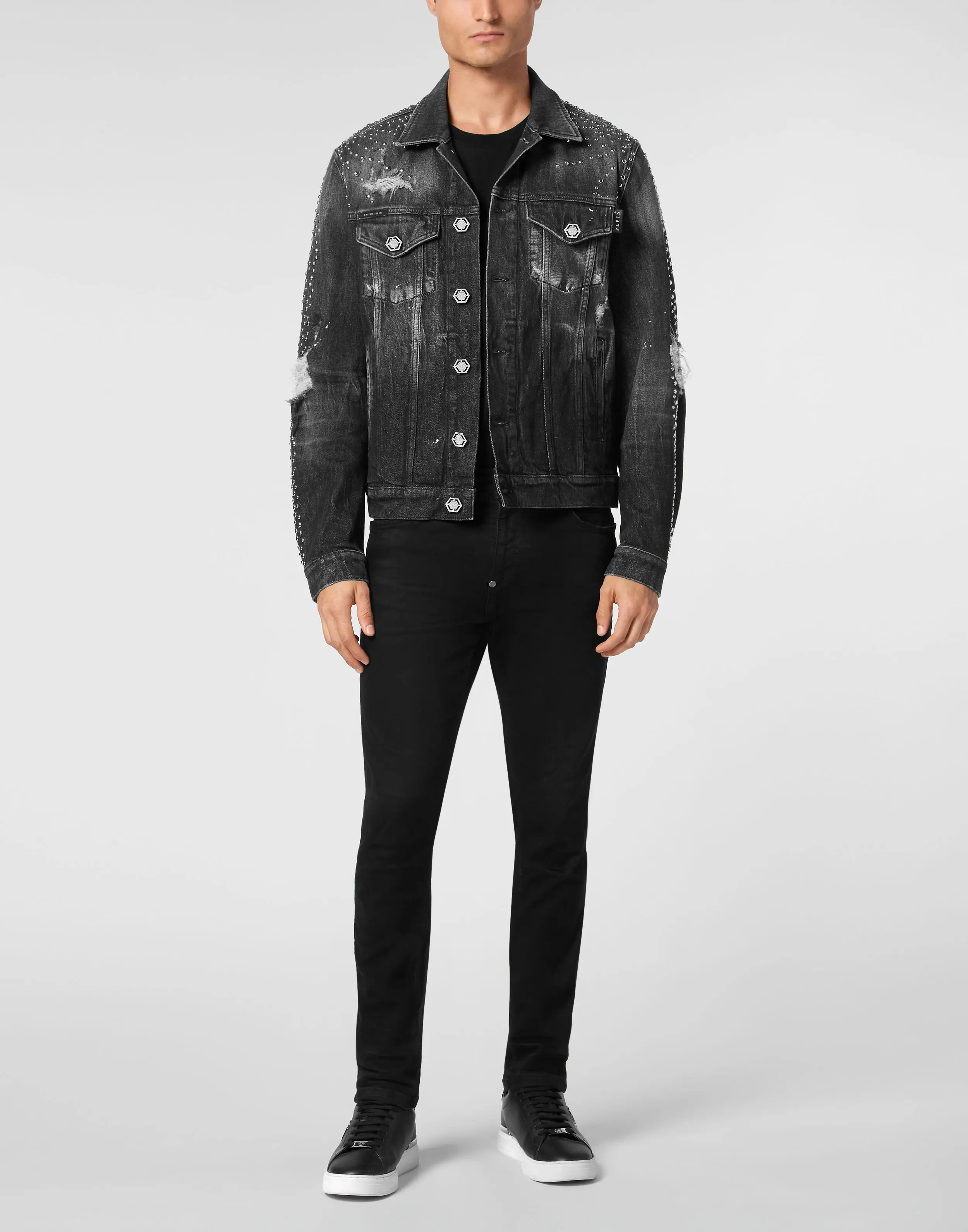 Куртка джинсовая