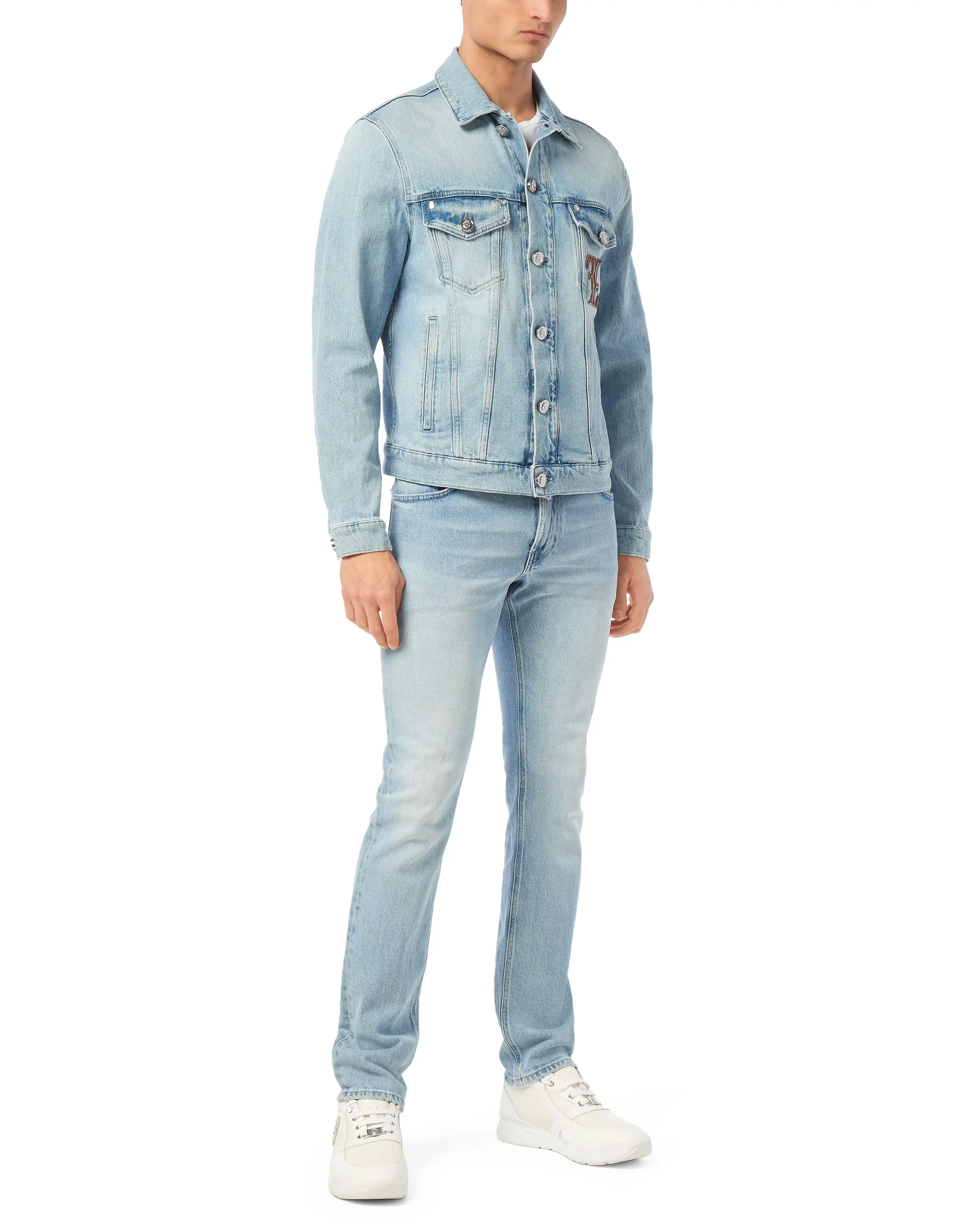 Куртка джинсовая