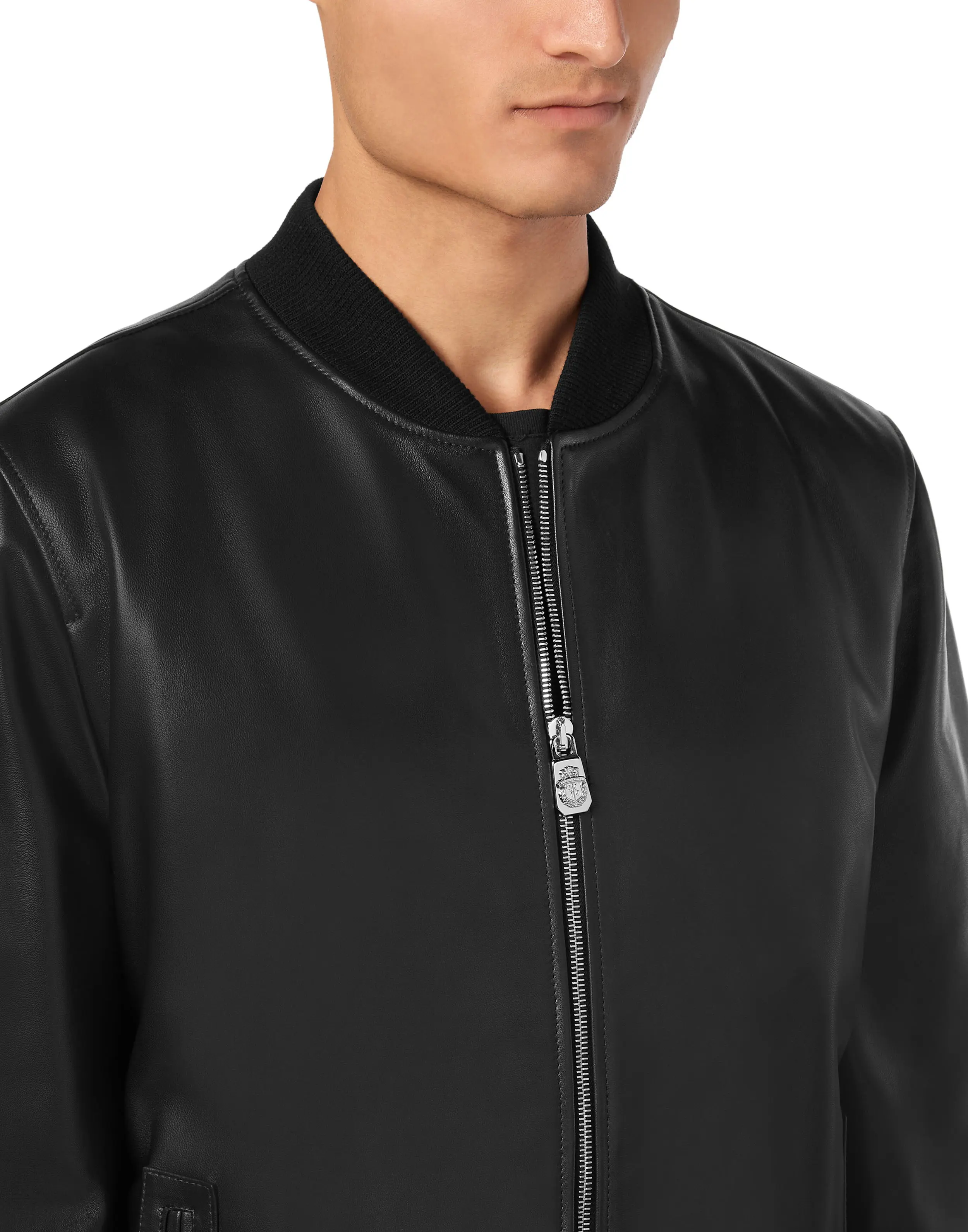 Куртка кожаная