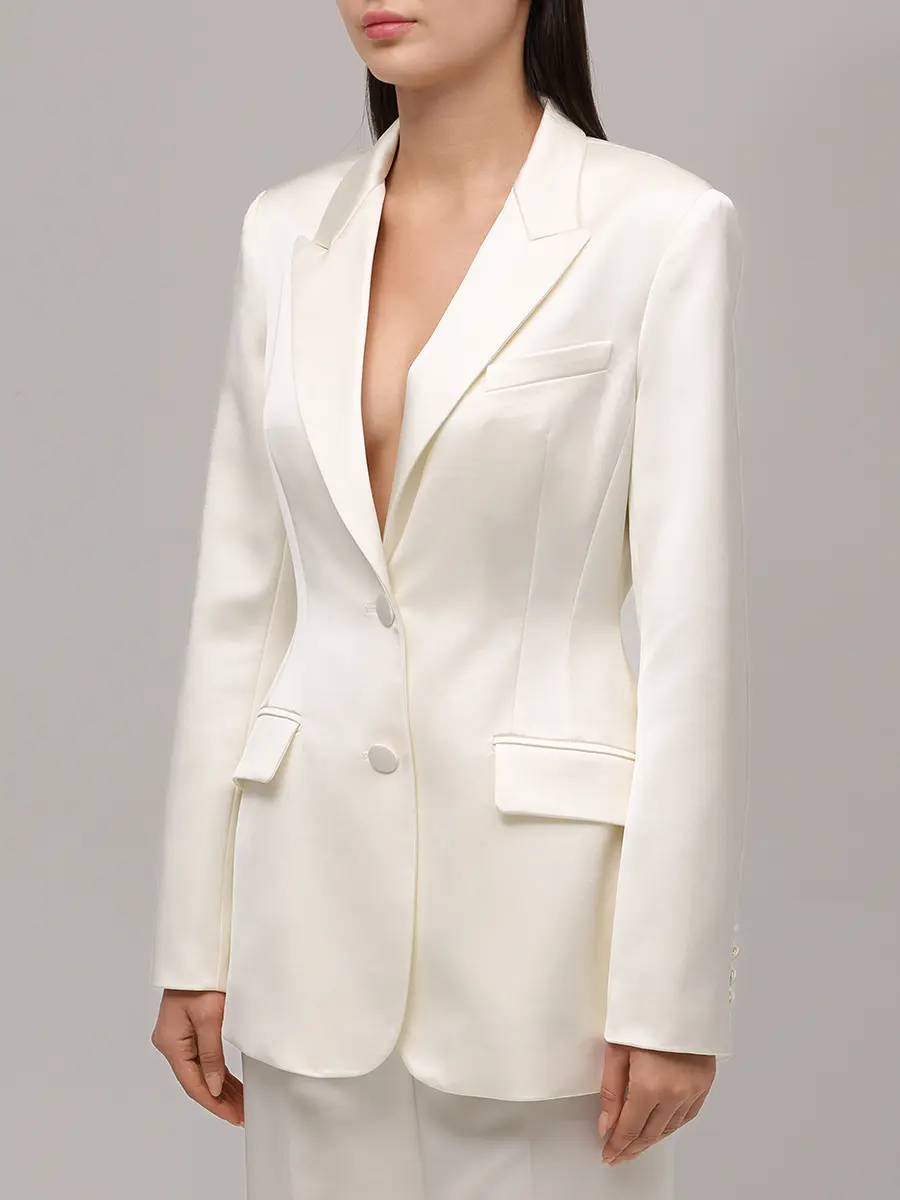 Костюм однотонный