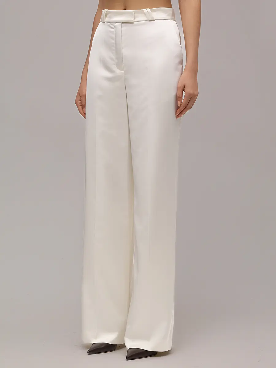 Костюм однотонный