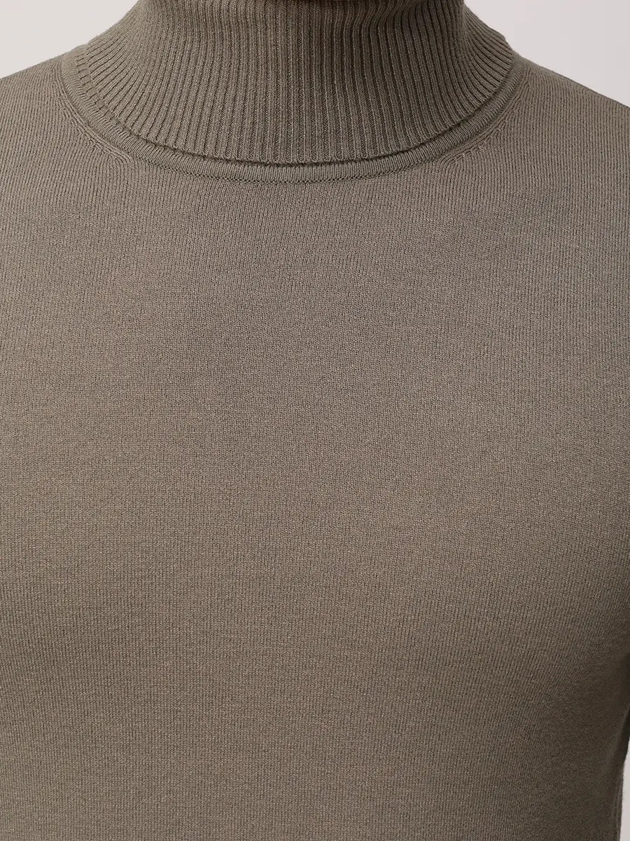 Водолазка из вискозы