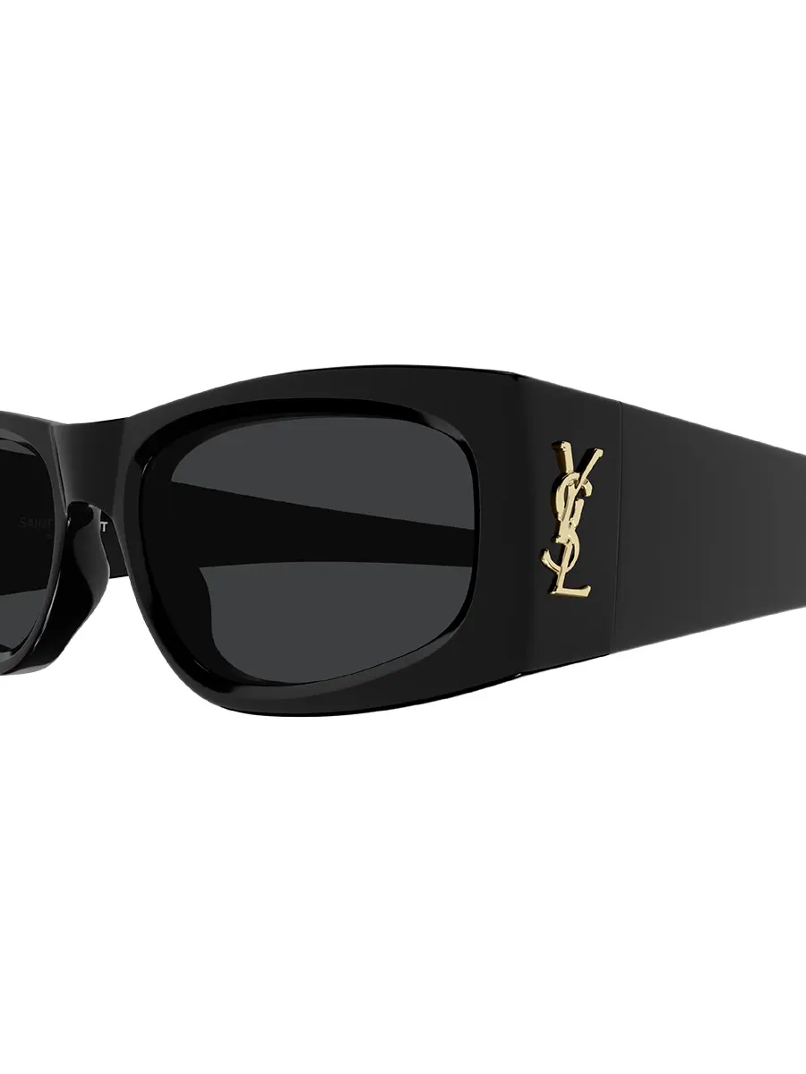 Очки солнцезащитные