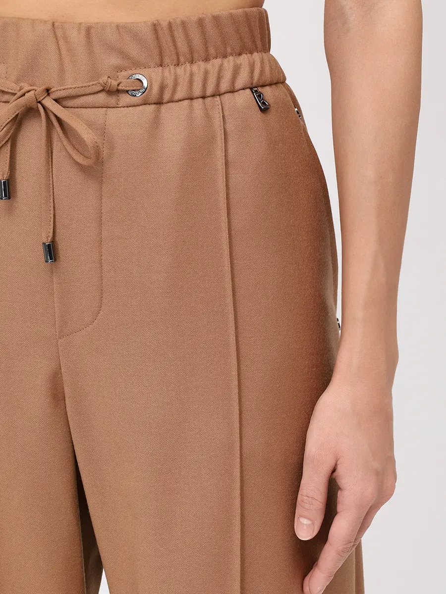 Костюм шерстяной