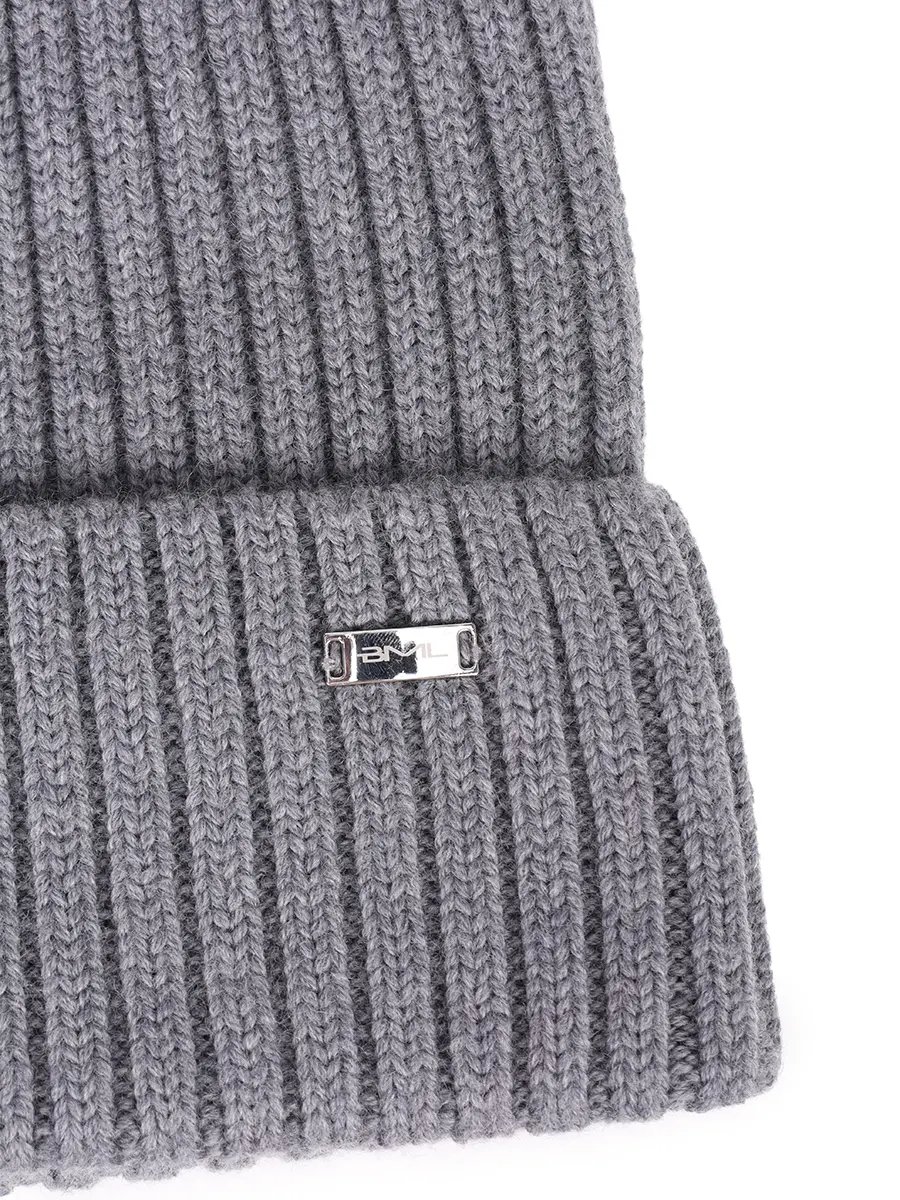 Шапка вязаная
