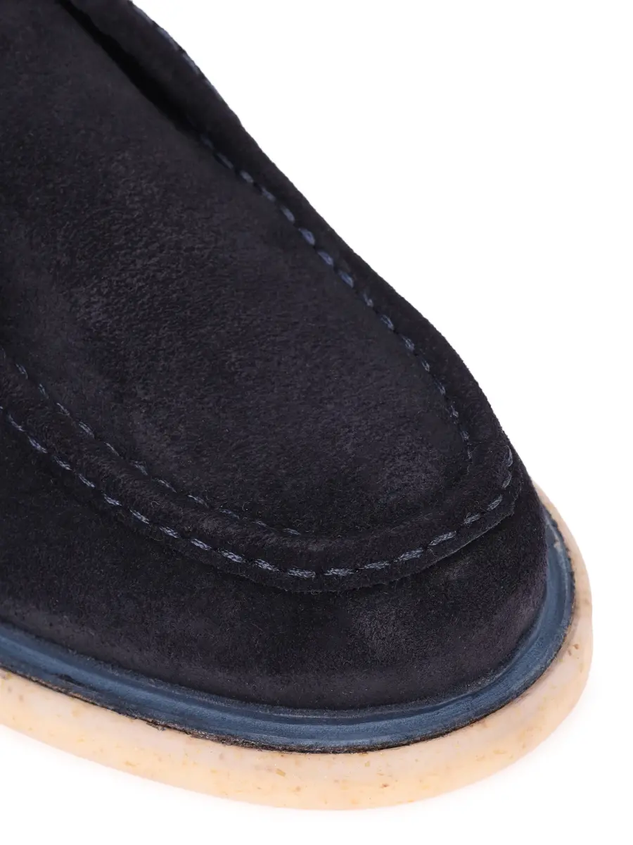 Ботинки замшевые