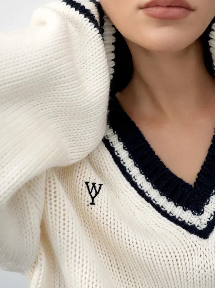 Пуловер шерстяной