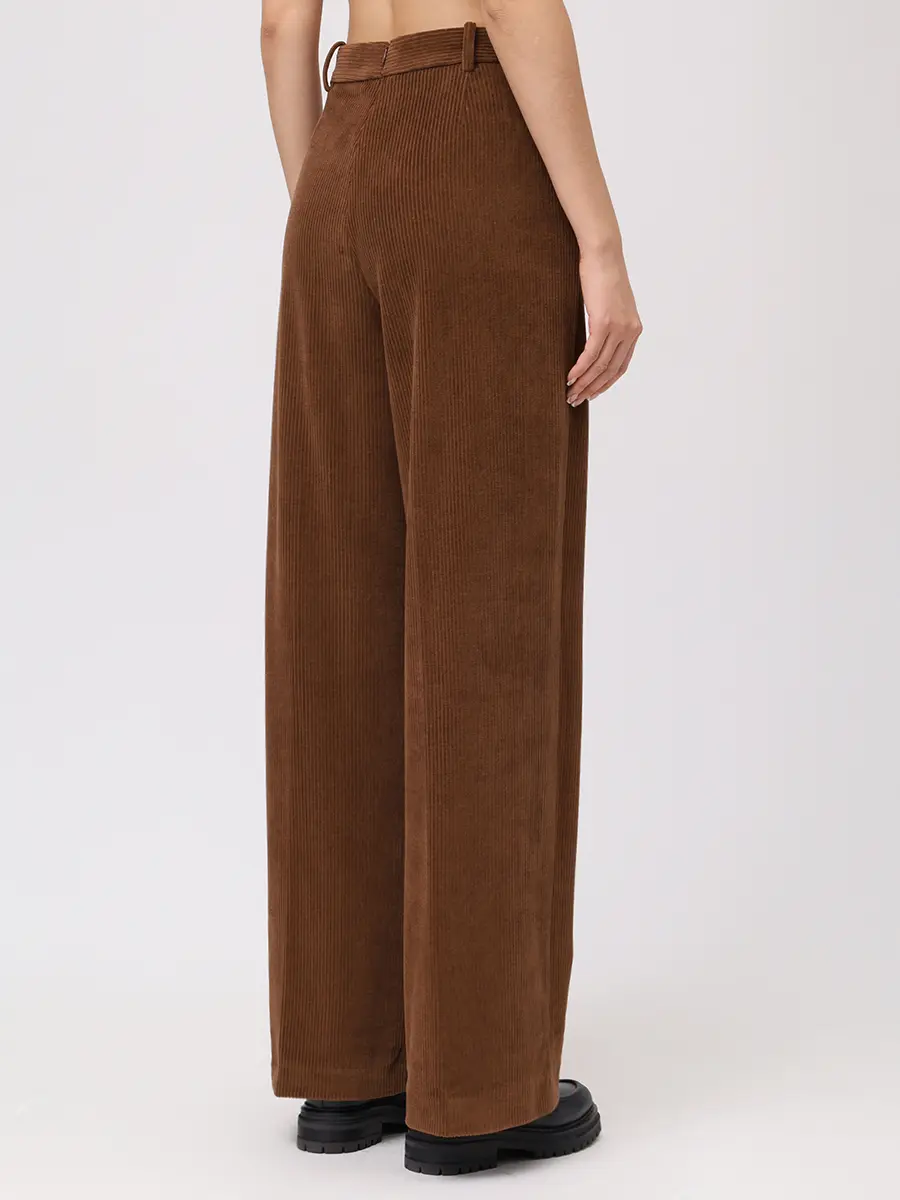 Костюм вельветовый